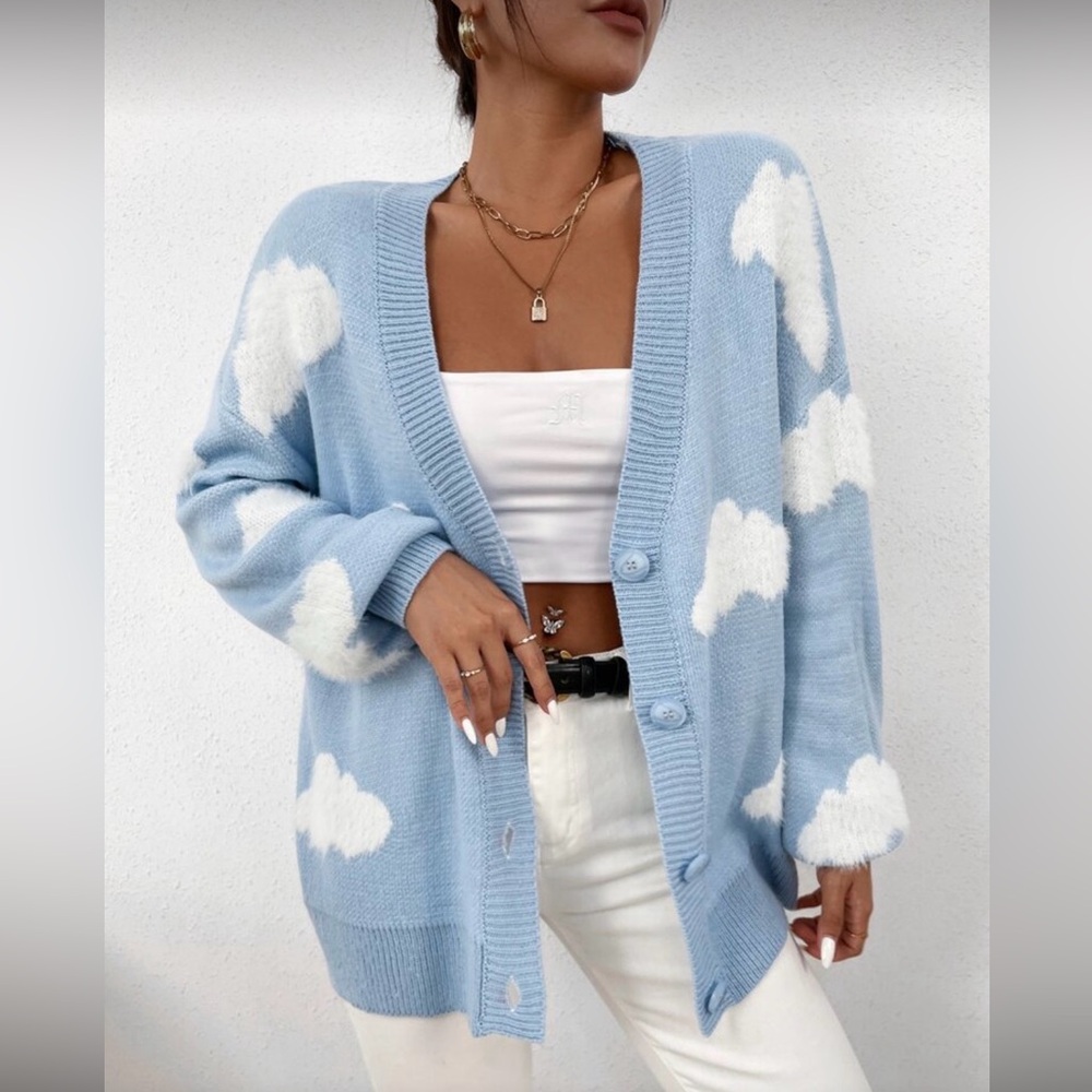 NWOT Cloud Print Knit Oversized Cardigan - Picture 4 of 6